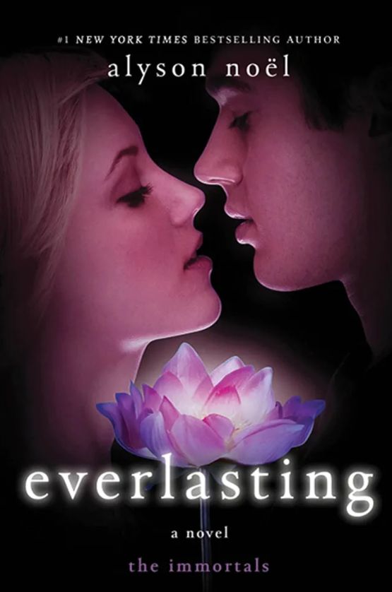 Everlasting
Book by Alyson Noël