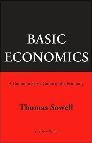 Book cover of 'Basic Economics' by Thomas Sowell