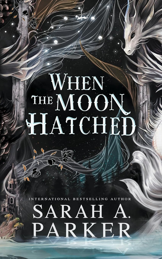 Book cover of 'When the Moon Hatched'