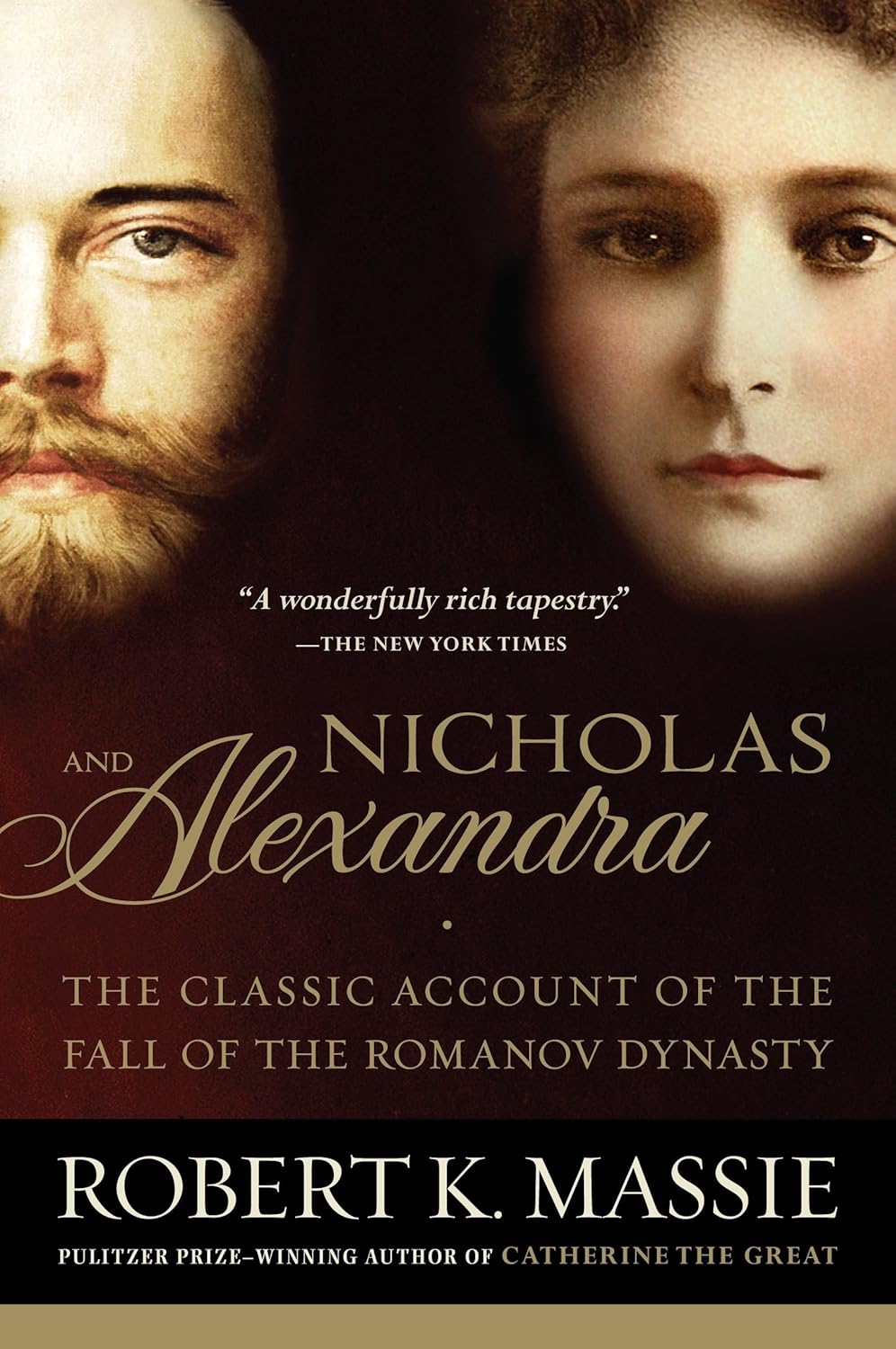 Book cover of 'Nicholas and Alexandra' by Robert K. Massie.
