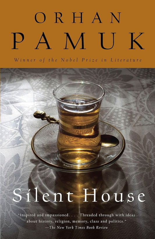 Book cover of 'Silent House' by Orhan Pamuk